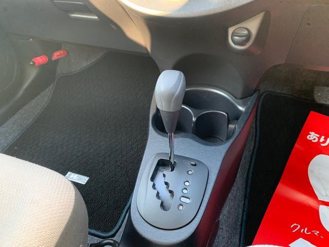 TOYOTA VITZ 2012